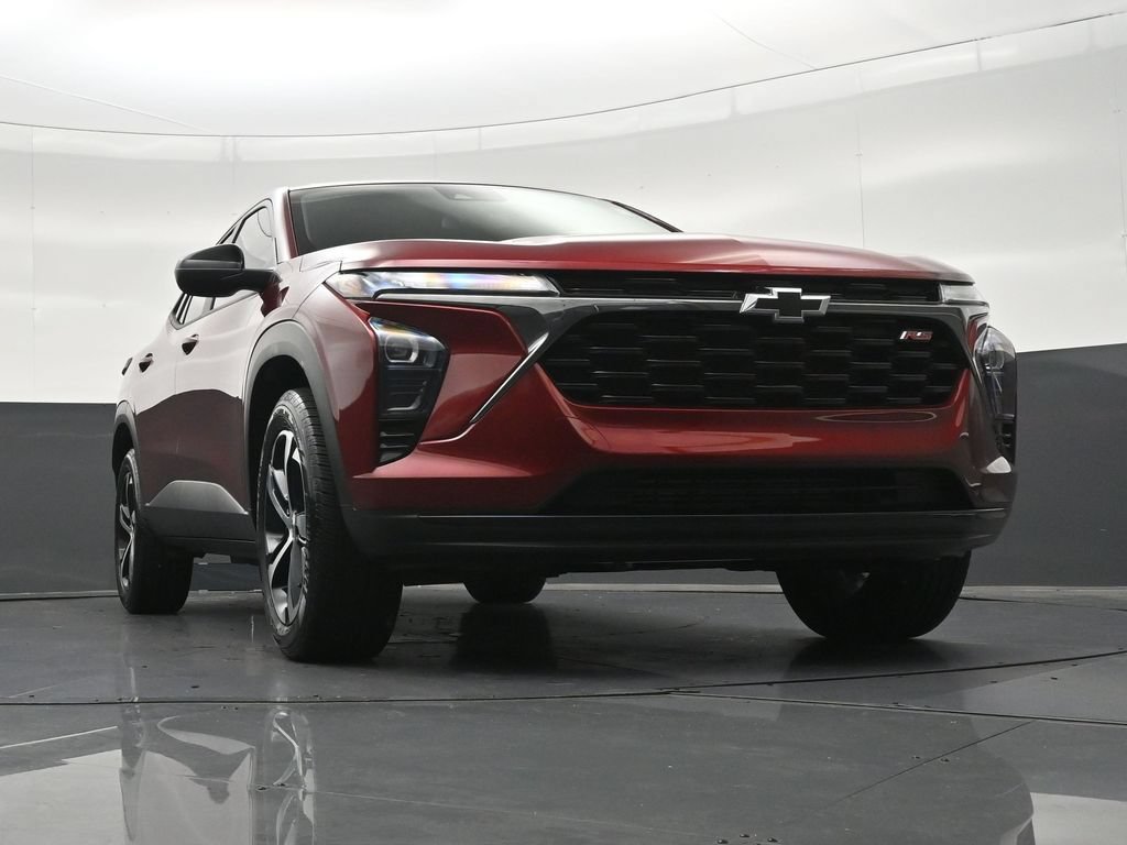 Used 2025 Chevrolet Trax RS FWD image 29