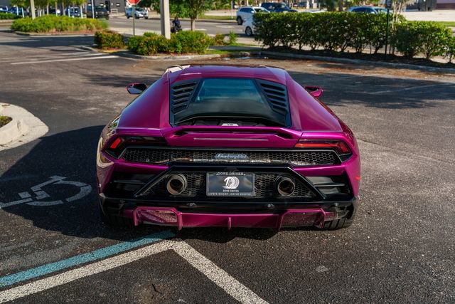 Used 2022 Lamborghini Huracan EVO RWD image 12
