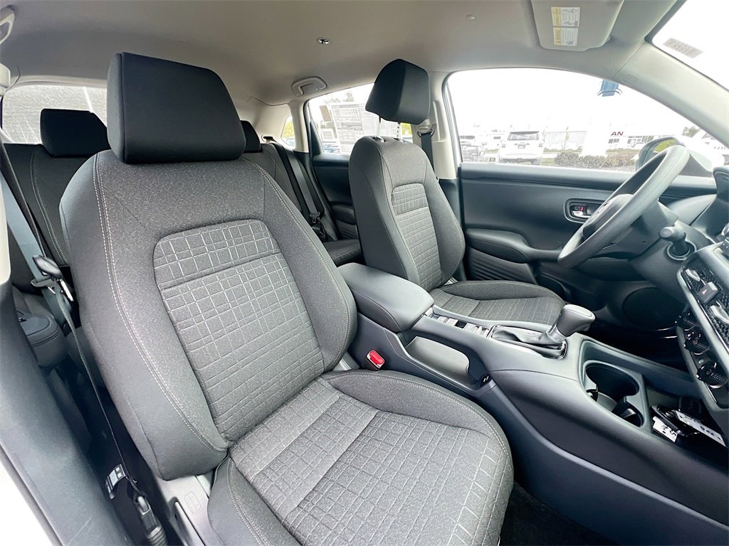 New 2025 Honda HR-V LX image 28