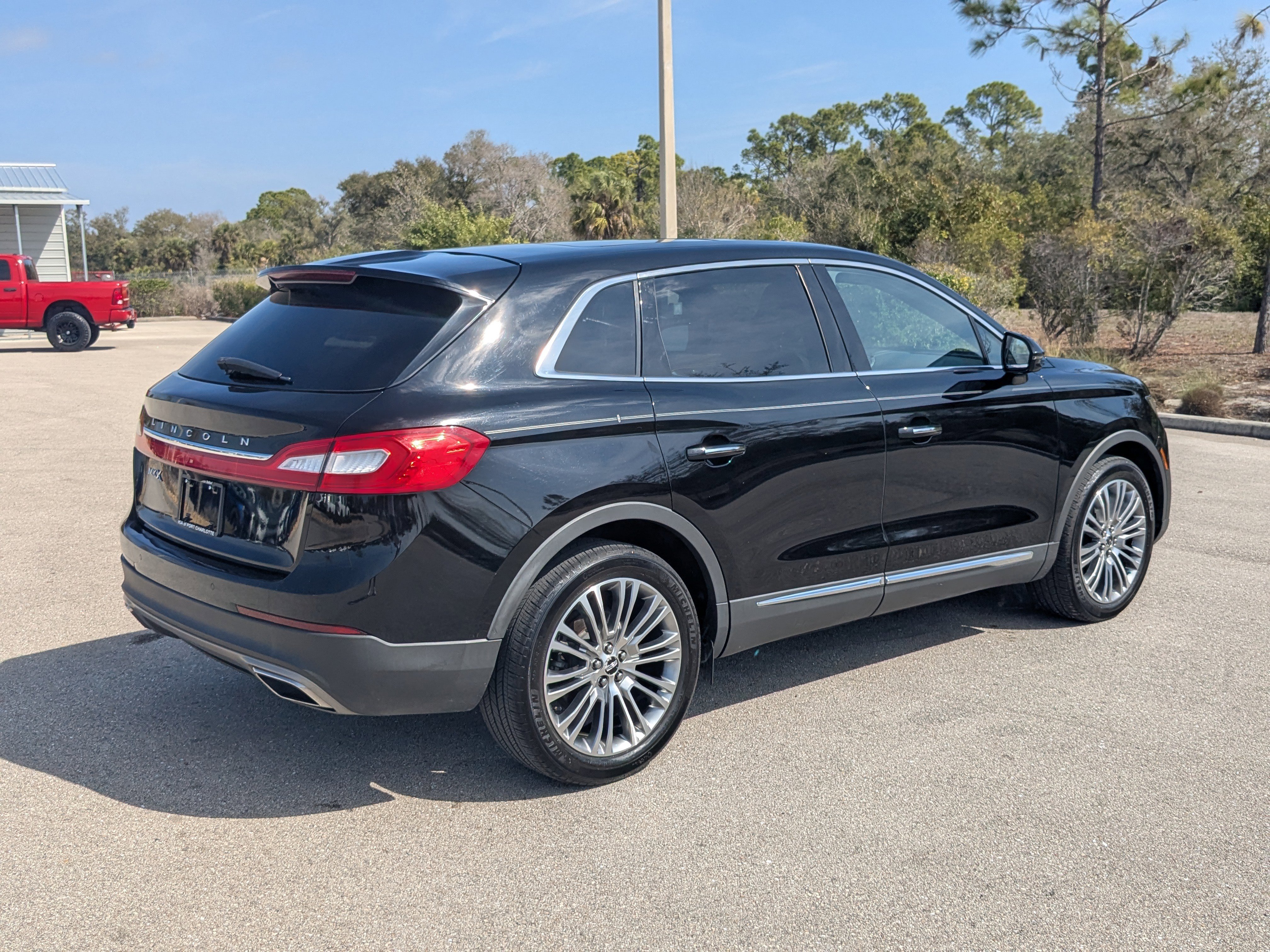 Used 2017 Lincoln MKX Reserve image 5
