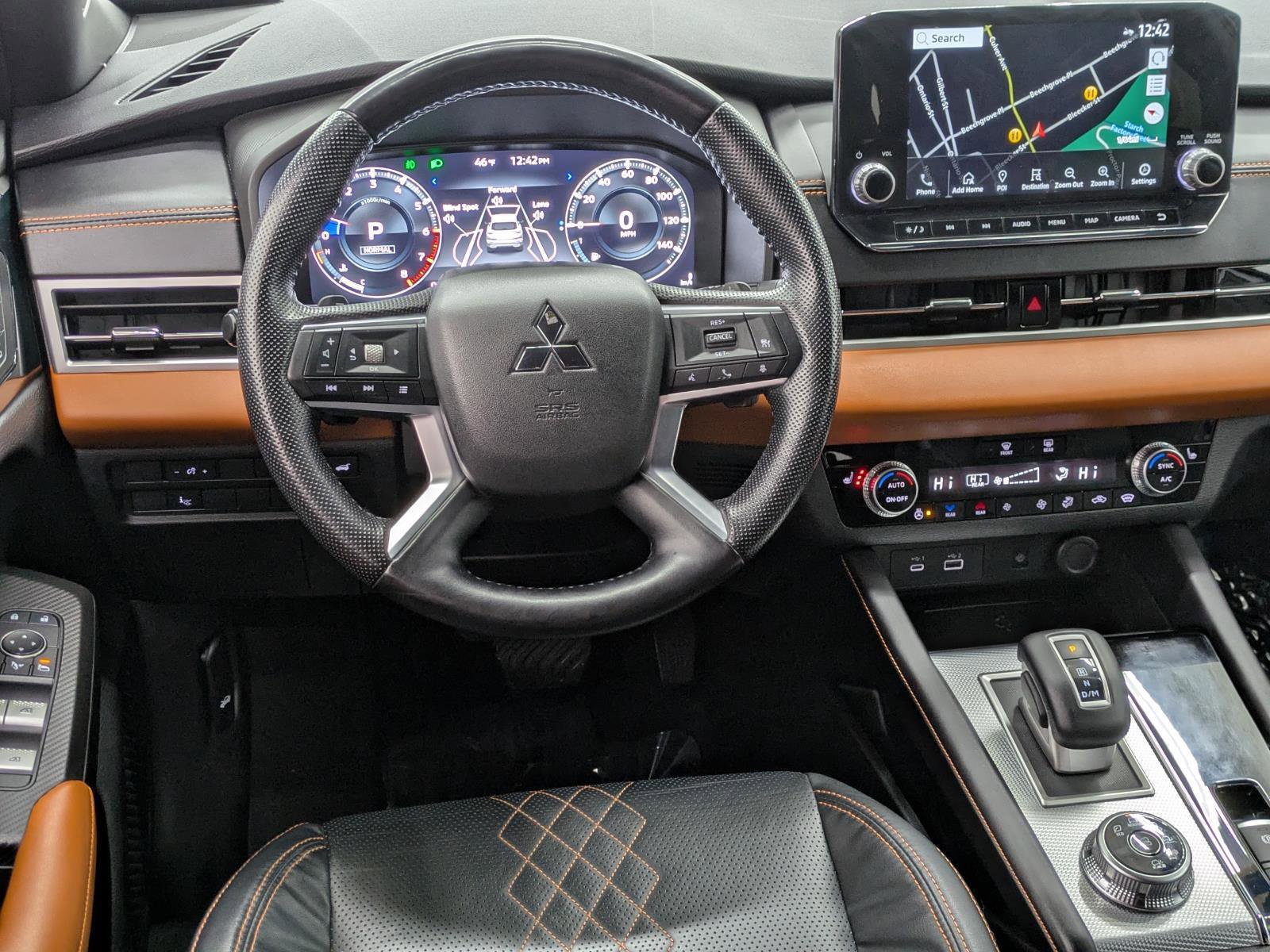 Used 2022 Mitsubishi Outlander SEL image 4