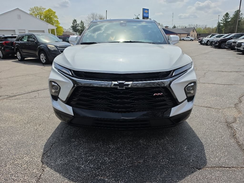 Used 2023 Chevrolet Blazer RS w/ Driver Confidence II Package AWD/4WD image 2