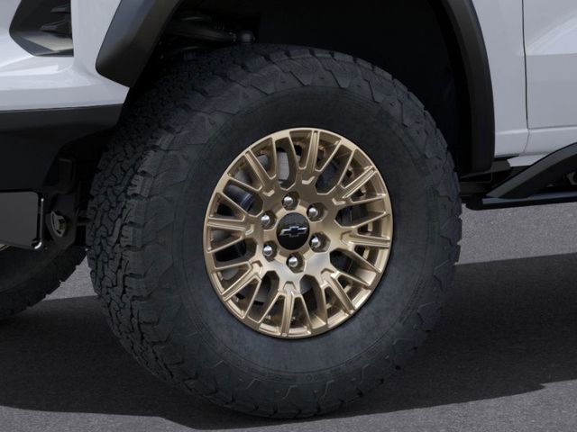 New 2025 Chevrolet Colorado ZR2 w/ Off-Road Front Bumper Package image 9