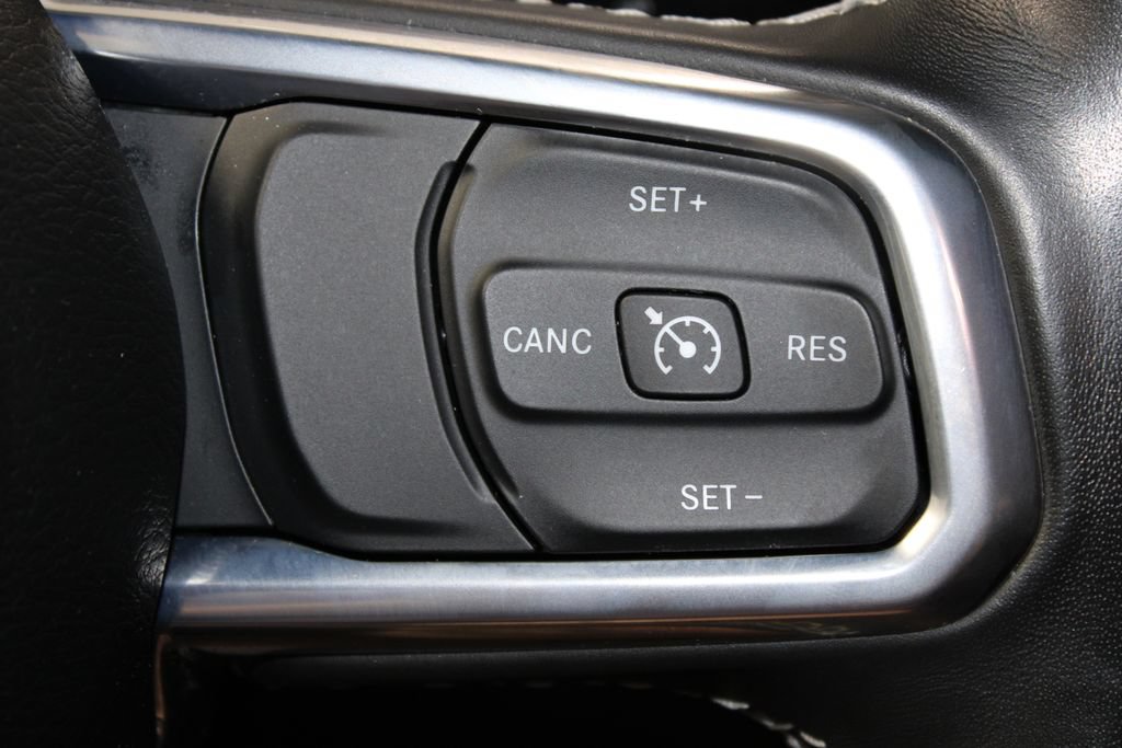 Used 2023 Jeep Wrangler Unlimited Sahara w/ Cold Weather Group AWD/4WD image 37