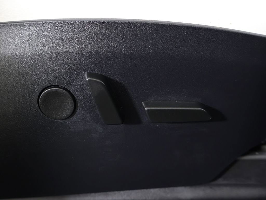 Used 2020 Tesla Model X Long Range image 30