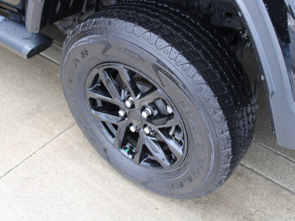 Used 2022 Jeep Gladiator Sport image 37