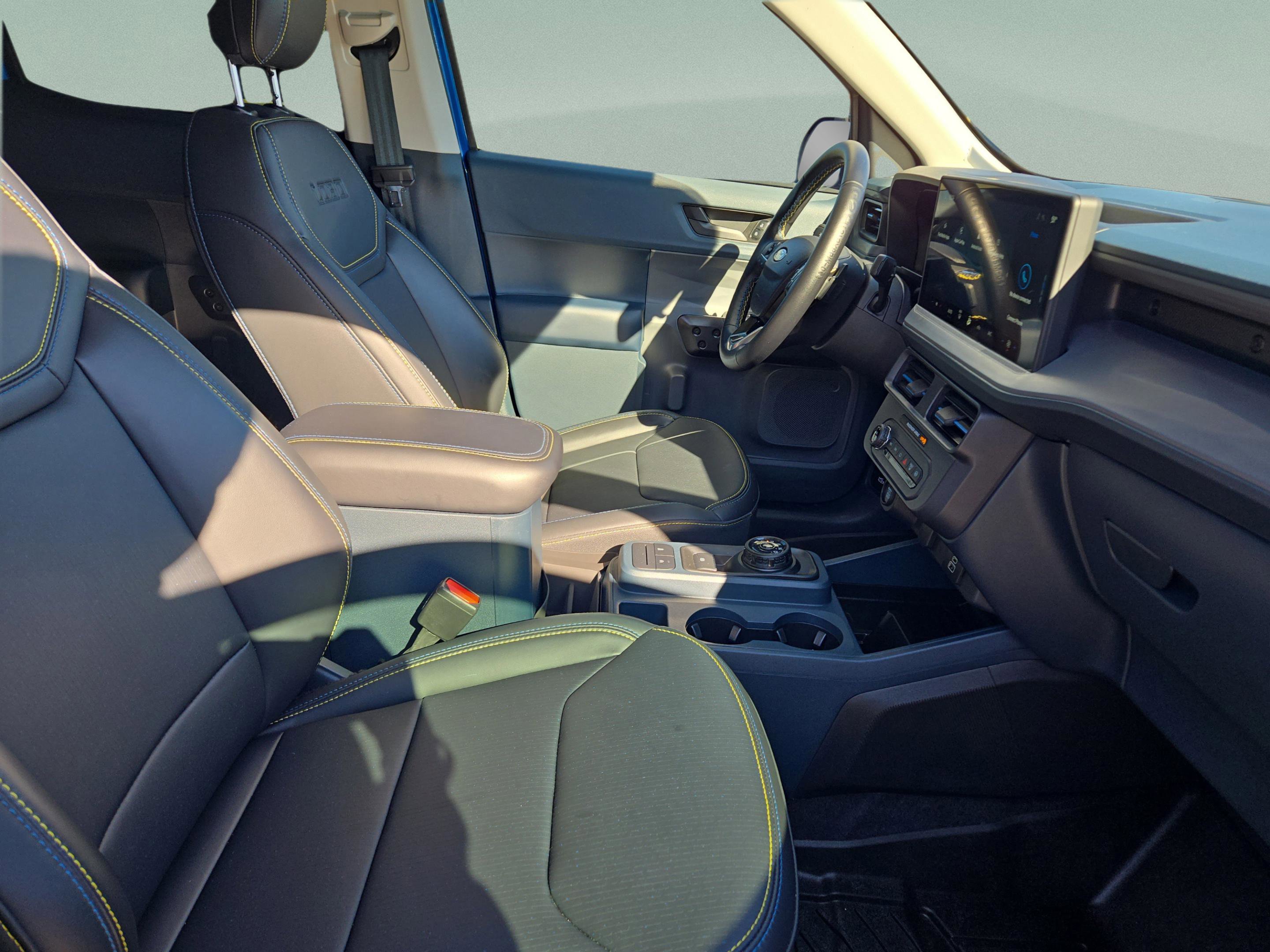 Used 2025 Ford Maverick Lobo image 21