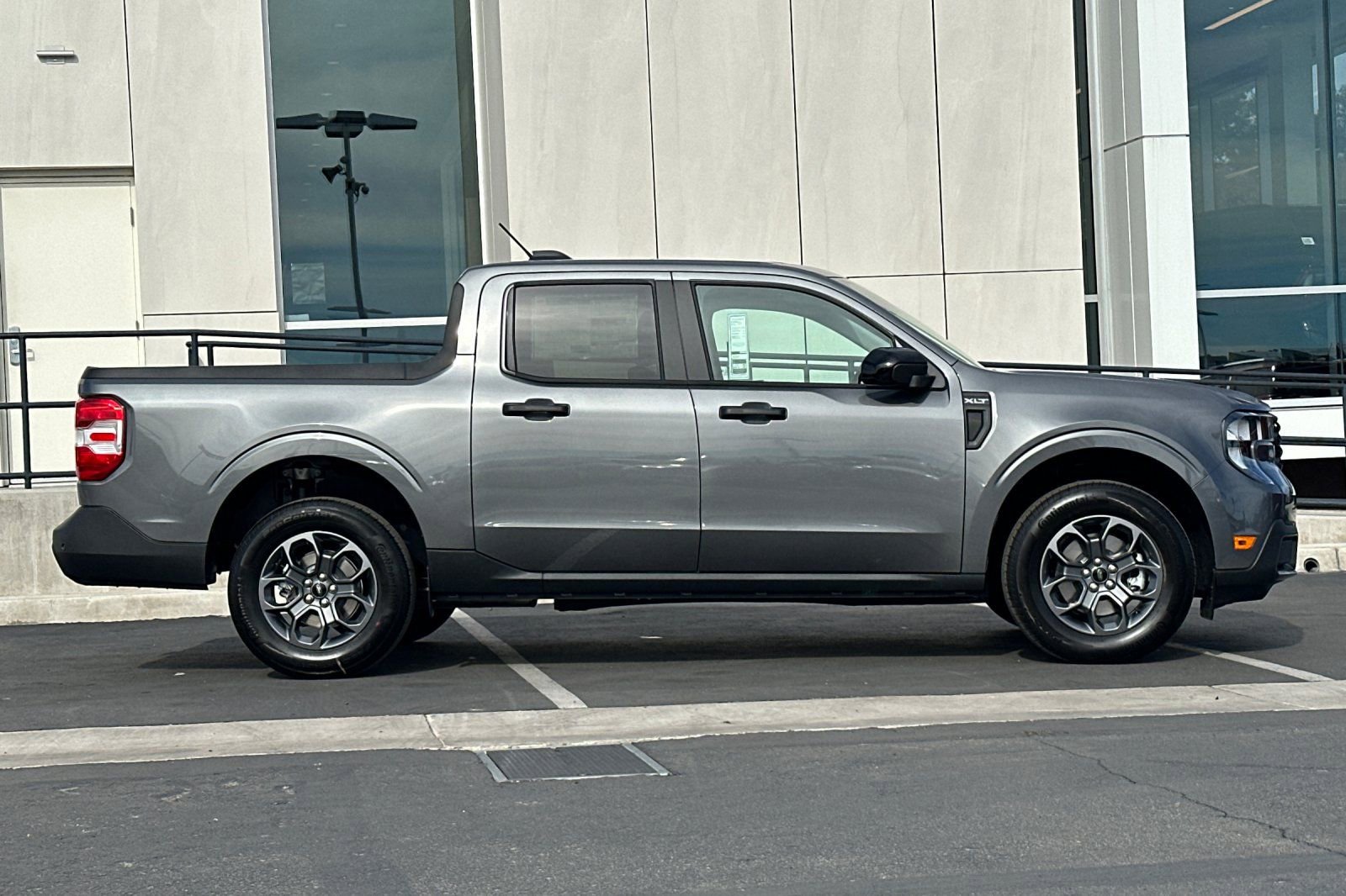 New 2026 Ford Maverick XLT w/ XLT Luxury Package image 2