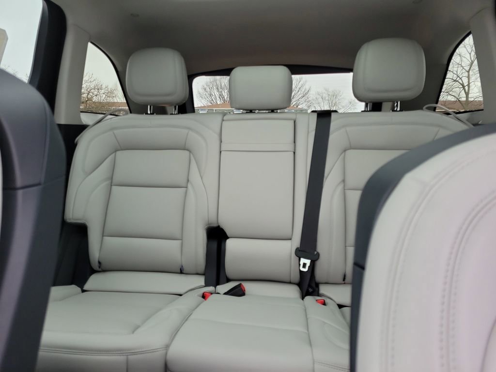 New 2026 Lincoln Nautilus Premier w/ Equipment Group 102A image 17