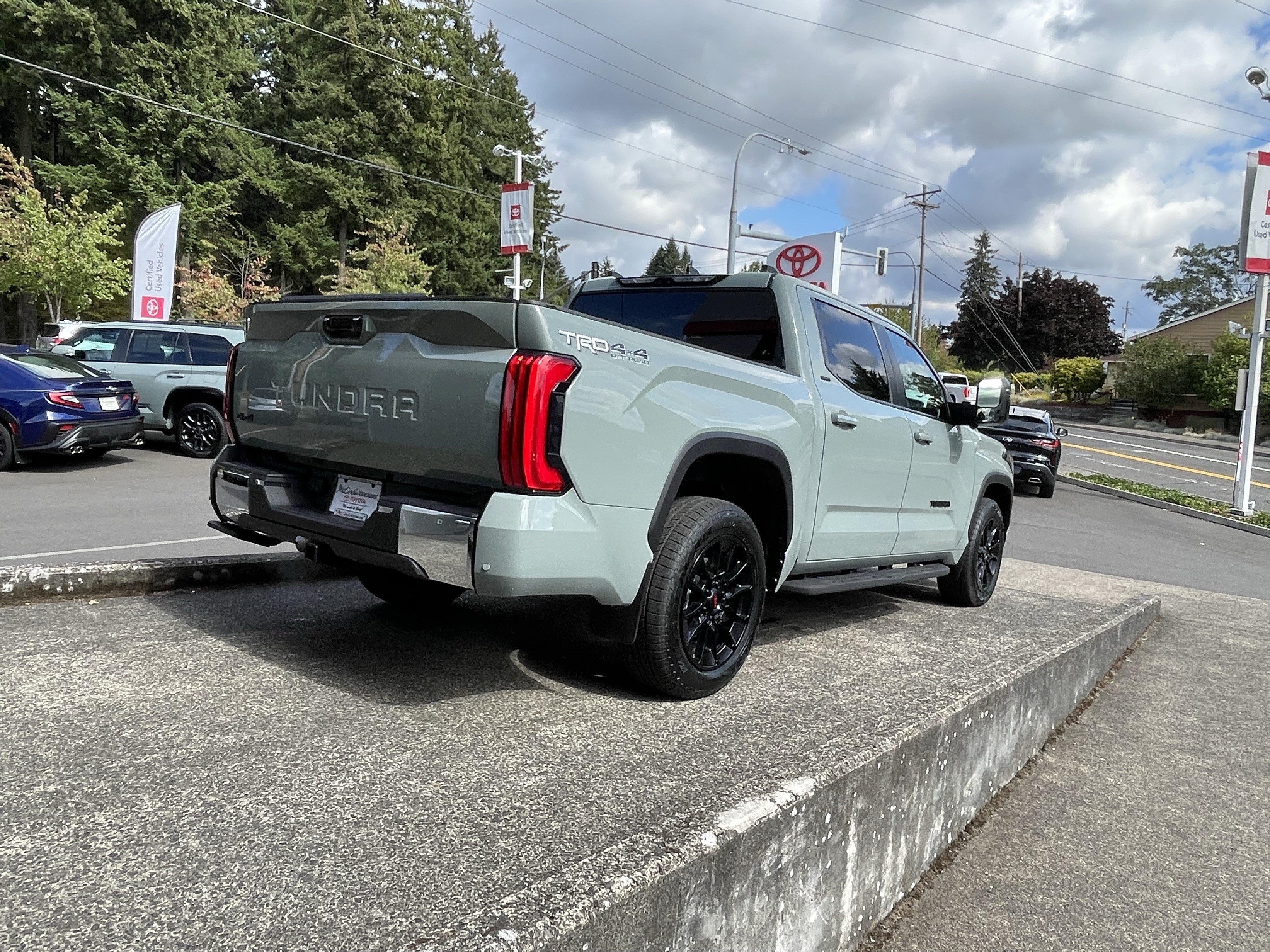 Certified 2025 Toyota Tundra SR5 w/ TRD Off-Road Premium Package AWD/4WD image 7