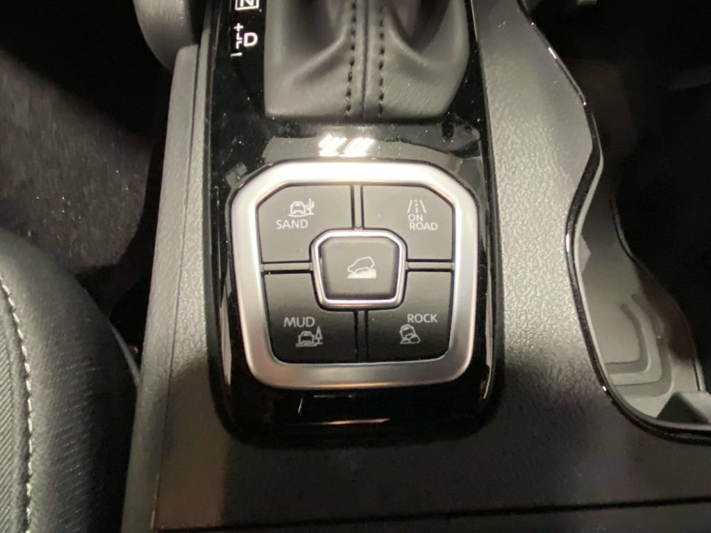 New 2026 Nissan Frontier SV w/ SV Convenience Package AWD/4WD image 17