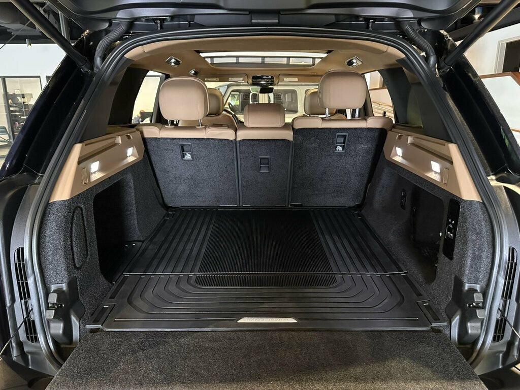 Used 2023 Land Rover Range Rover SE AWD/4WD image 25