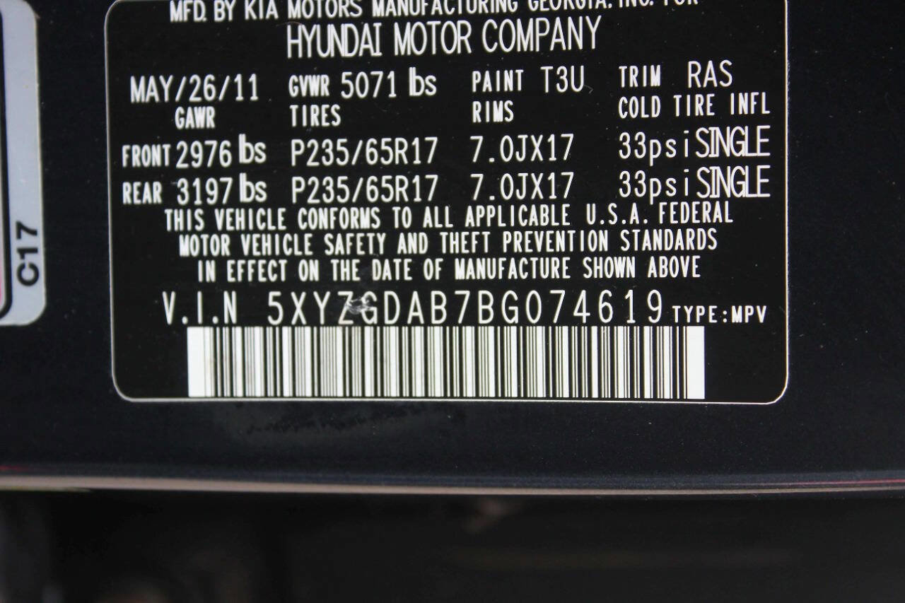 Used 2011 Hyundai Santa Fe GLS image 10