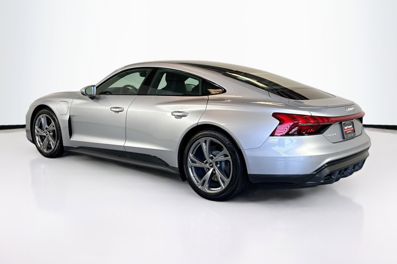 Used 2022 Audi e-tron GT Premium Plus AWD/4WD image 7