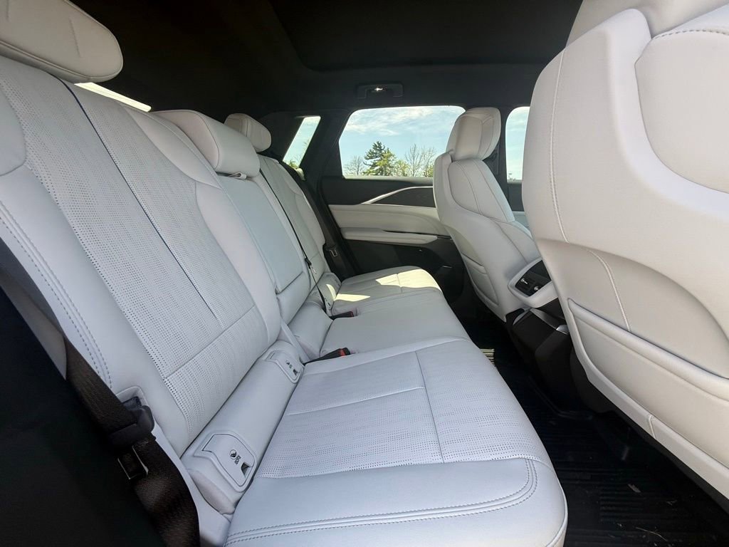 Certified 2024 Cadillac Lyriq Luxury w/ LPO, Floor Liner Package AWD/4WD image 35