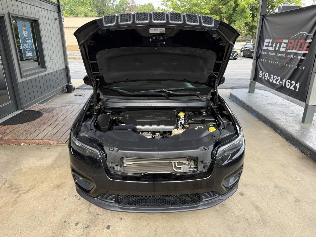 Used 2019 Jeep Cherokee Latitude w/ Popular Appearance Group FWD image 21