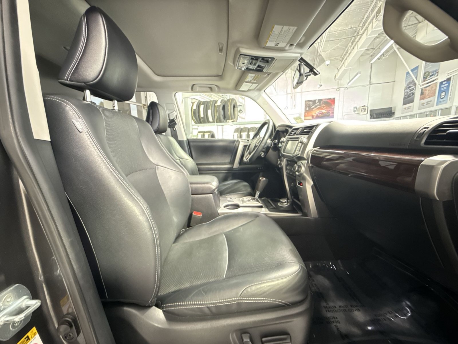 Used 2016 Toyota 4Runner Limited AWD/4WD image 28