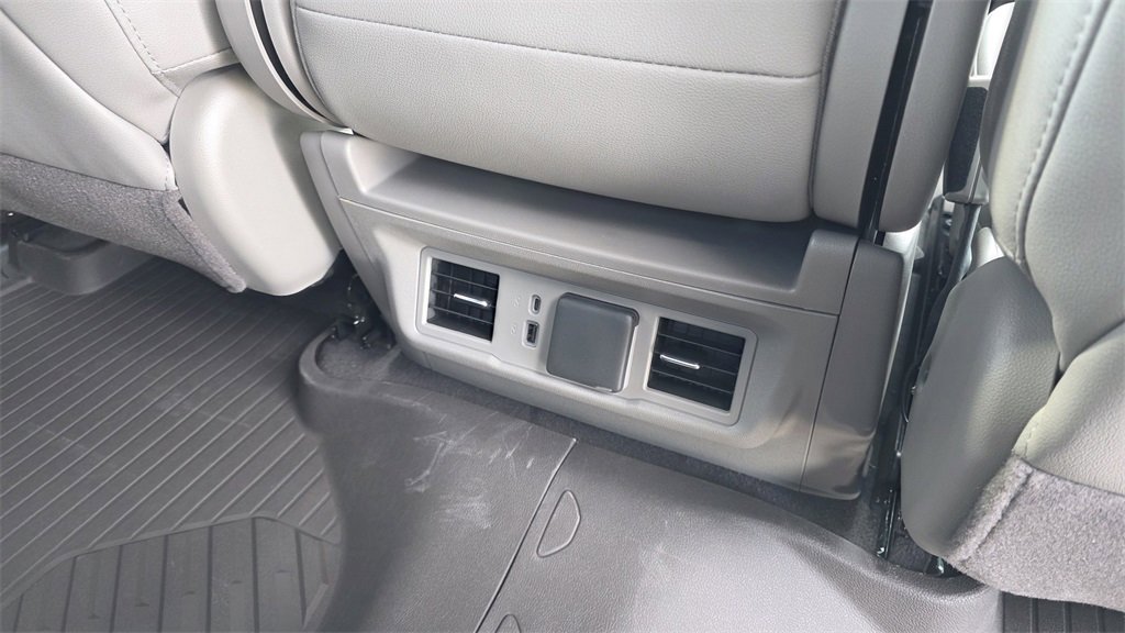 New 2026 Chevrolet Silverado 1500 LT image 8