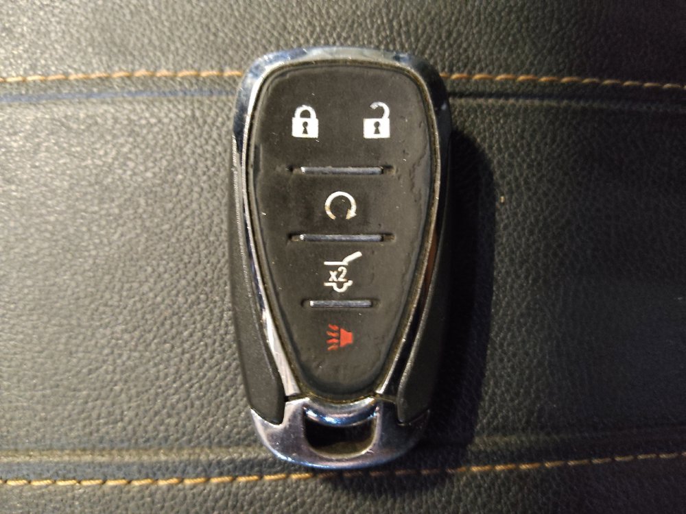 Used 2020 Chevrolet Traverse LT FWD image 32
