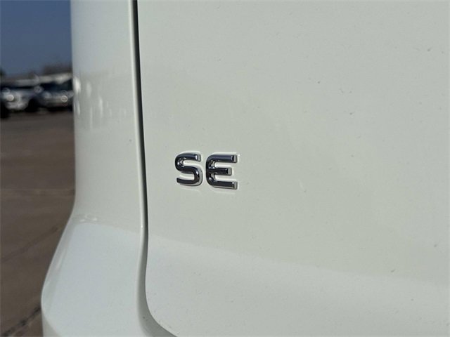 Certified 2025 Volkswagen Atlas Cross Sport SE image 4