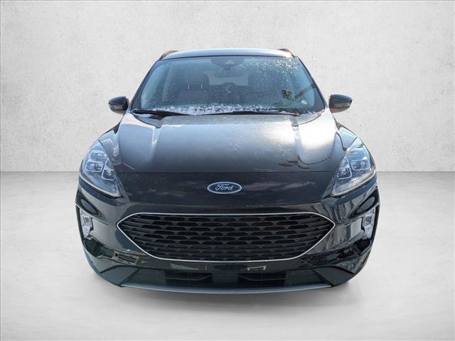 Certified 2022 Ford Escape Titanium w/ Class II Trailer Tow Package video 2