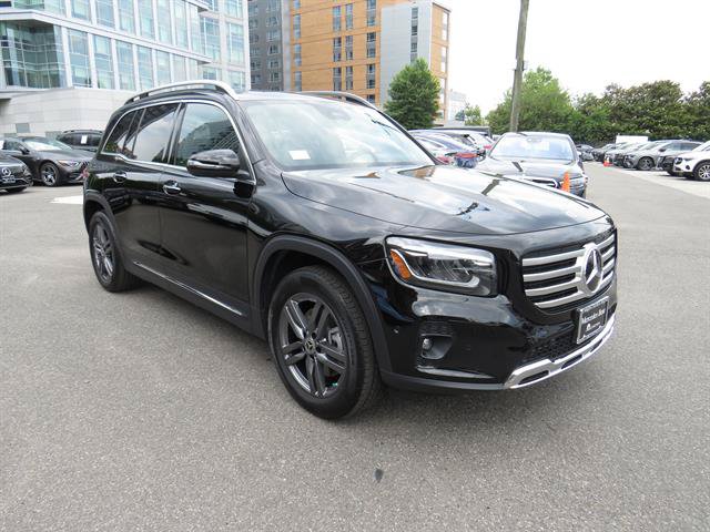Used 2026 Mercedes-Benz GLB 250 4MATIC image 5