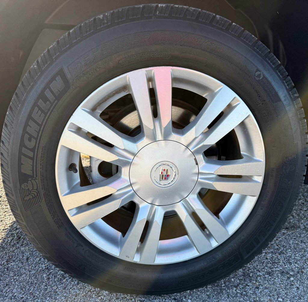 Used 2013 Cadillac SRX Luxury w/ Driver Awareness Package image 21