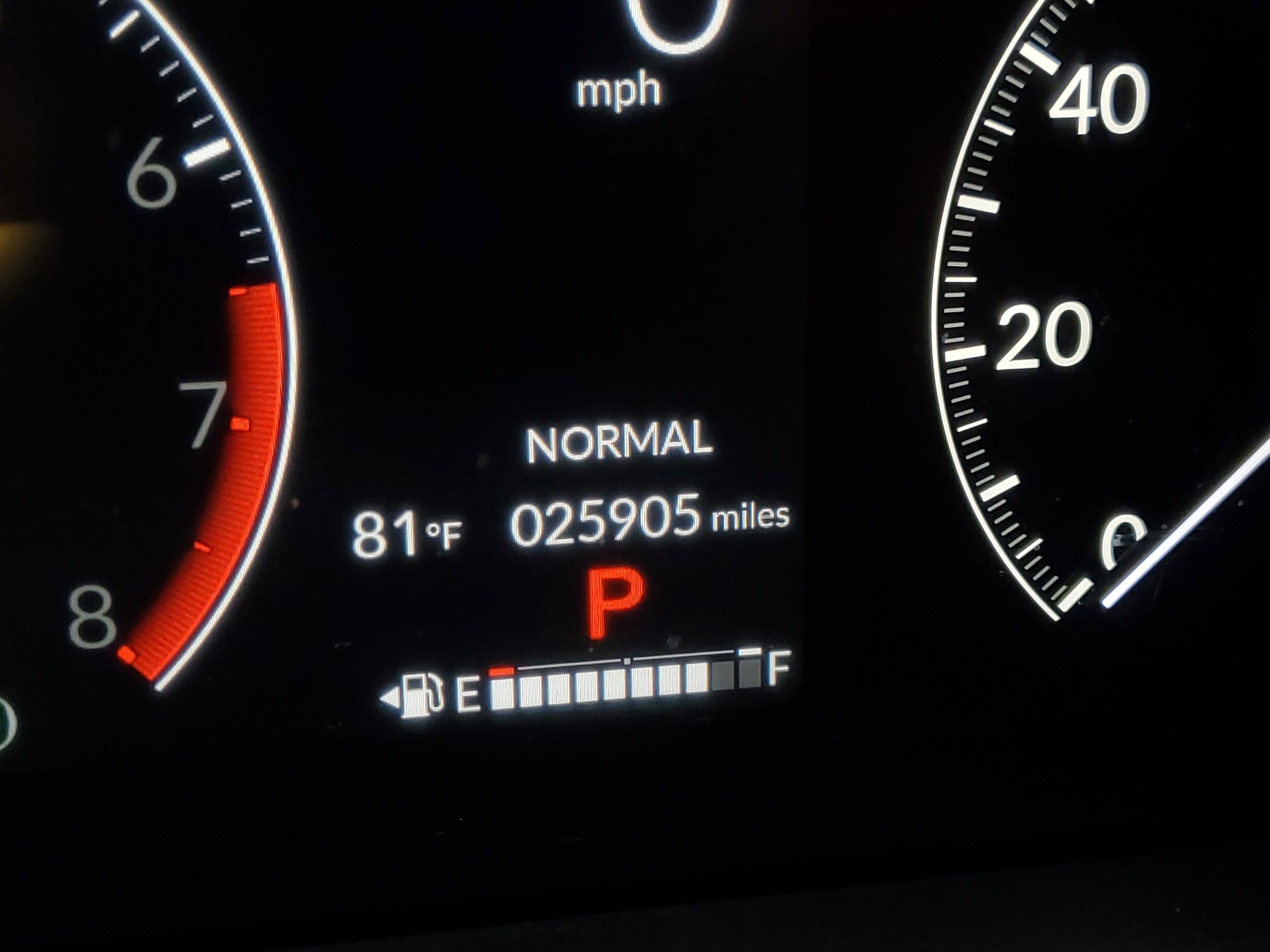 Used 2025 Honda Pilot Sport image 25