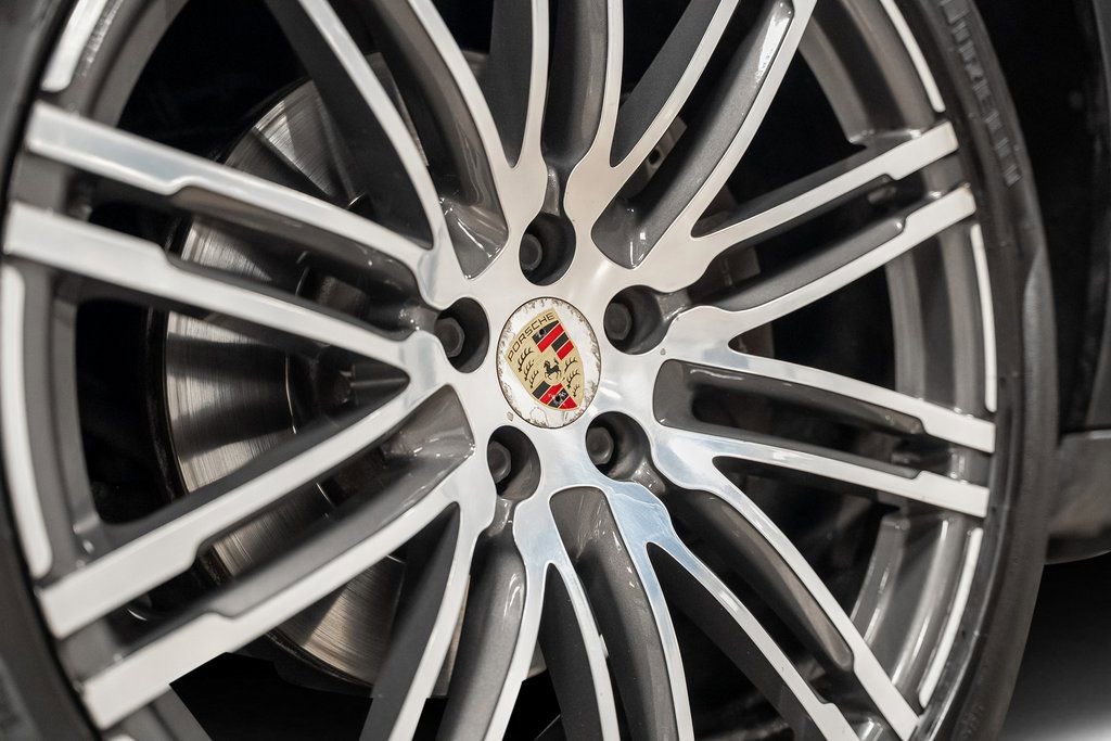 Used 2017 Porsche Macan image 6