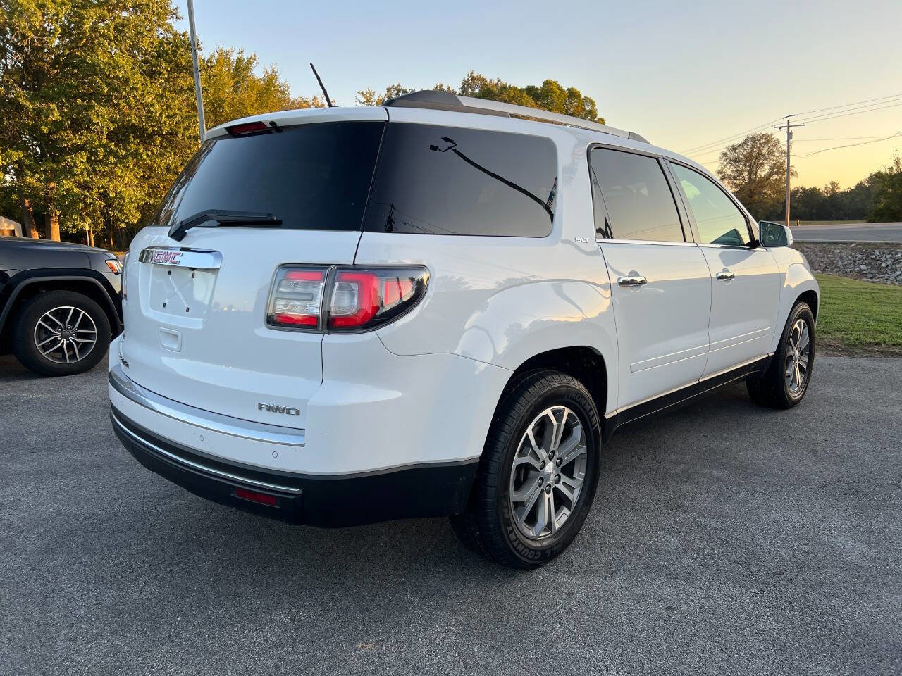 Used 2016 GMC Acadia SLT image 5