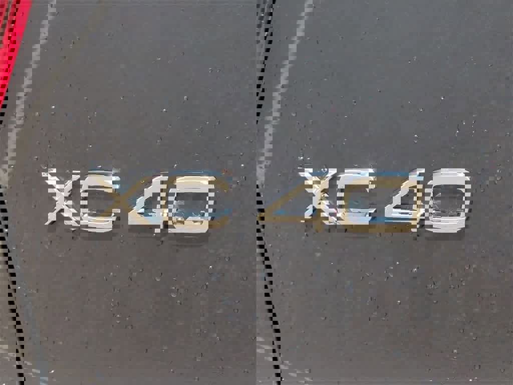 New 2026 Volvo XC40 B5 Core w/ Protection Package Premier image 11