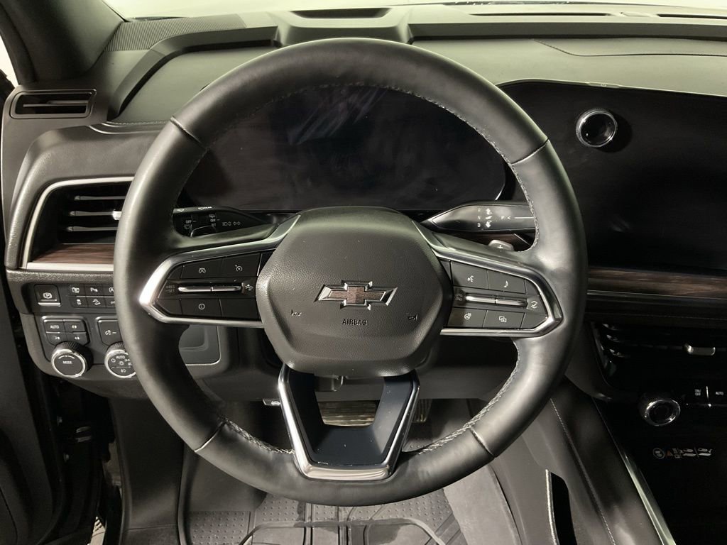 Used 2025 Chevrolet Tahoe Z71 w/ Comfort Package image 24