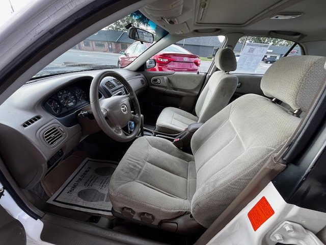 Used 2000 MAZDA Protege LX image 9