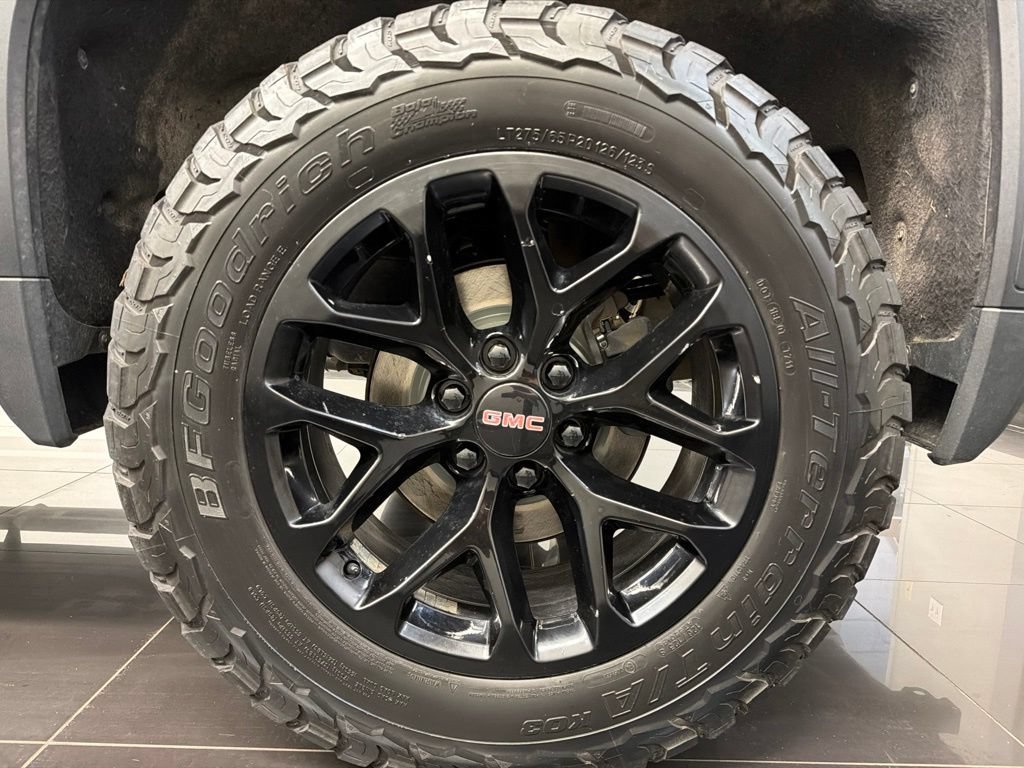 Used 2023 GMC Sierra 1500 AT4 w/ AT4 Premium Package AWD/4WD image 7