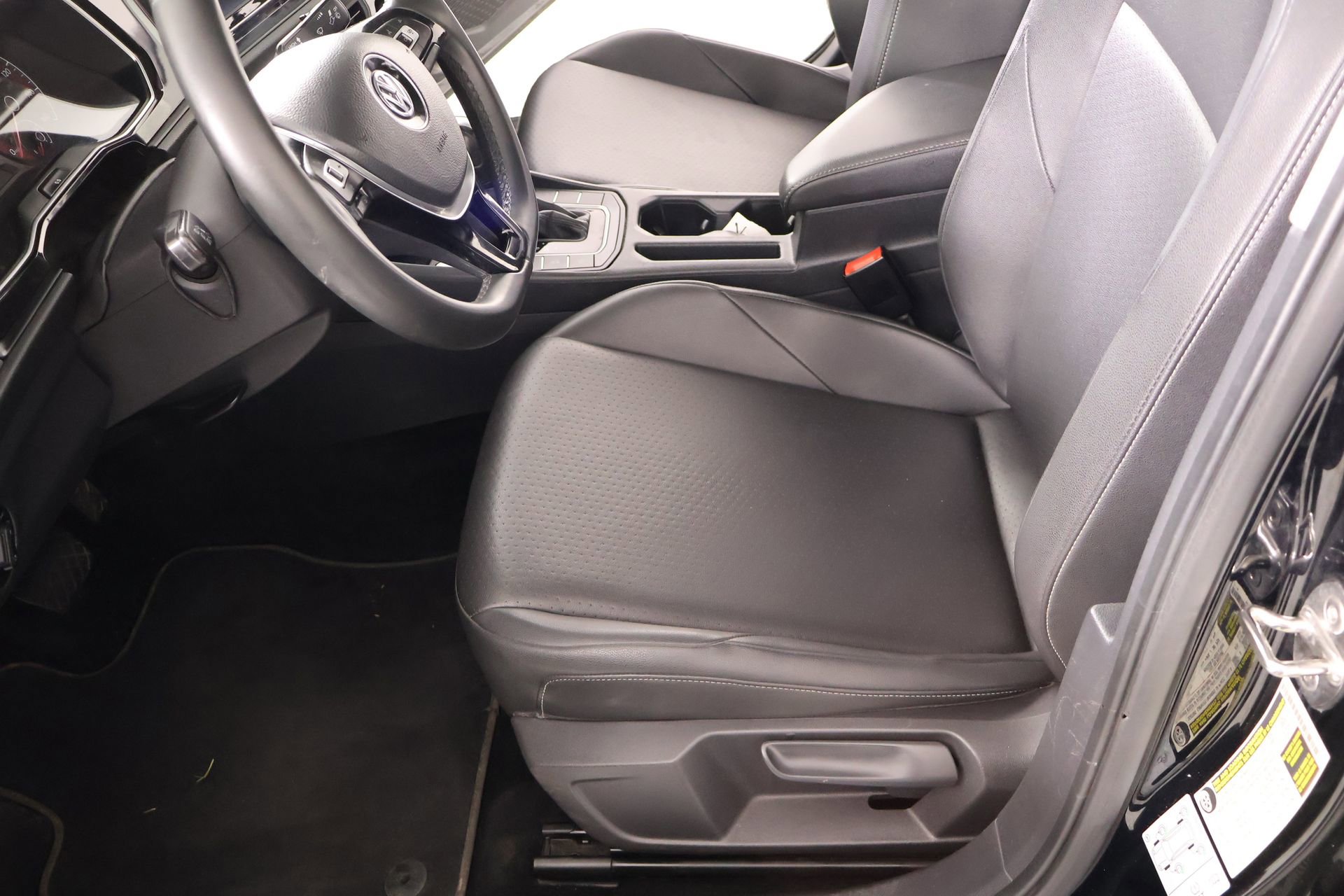 Used 2020 Volkswagen Jetta SE image 11