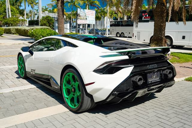 Used 2023 Lamborghini Huracan Tecnica RWD image 19