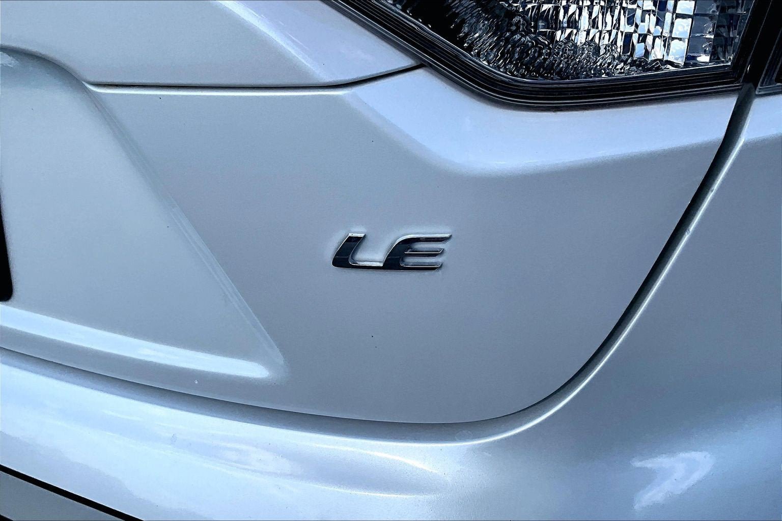 Used 2023 Toyota Corolla LE FWD image 8