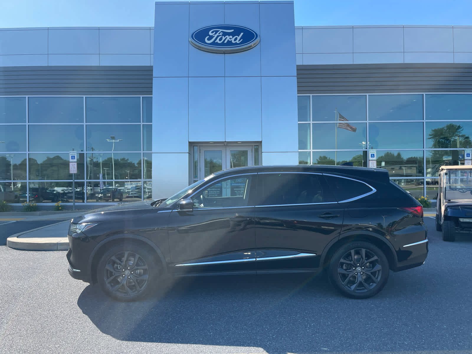 Used 2022 Acura MDX SH-AWD w/ Technology Package image 1