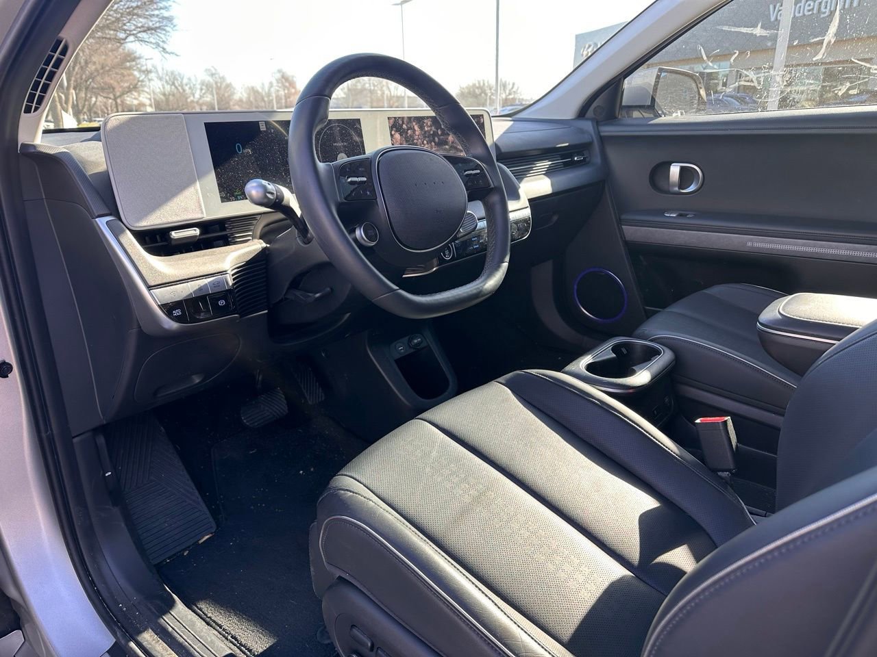 Used 2024 Hyundai Ioniq 5 Limited image 22