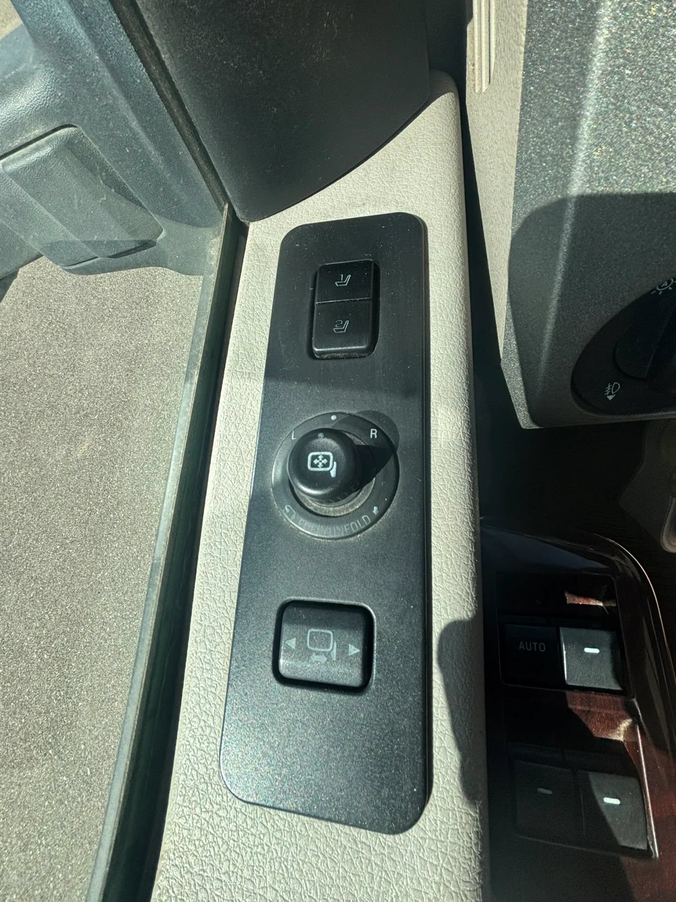 Used 2010 Ford F250 Lariat AWD/4WD image 13