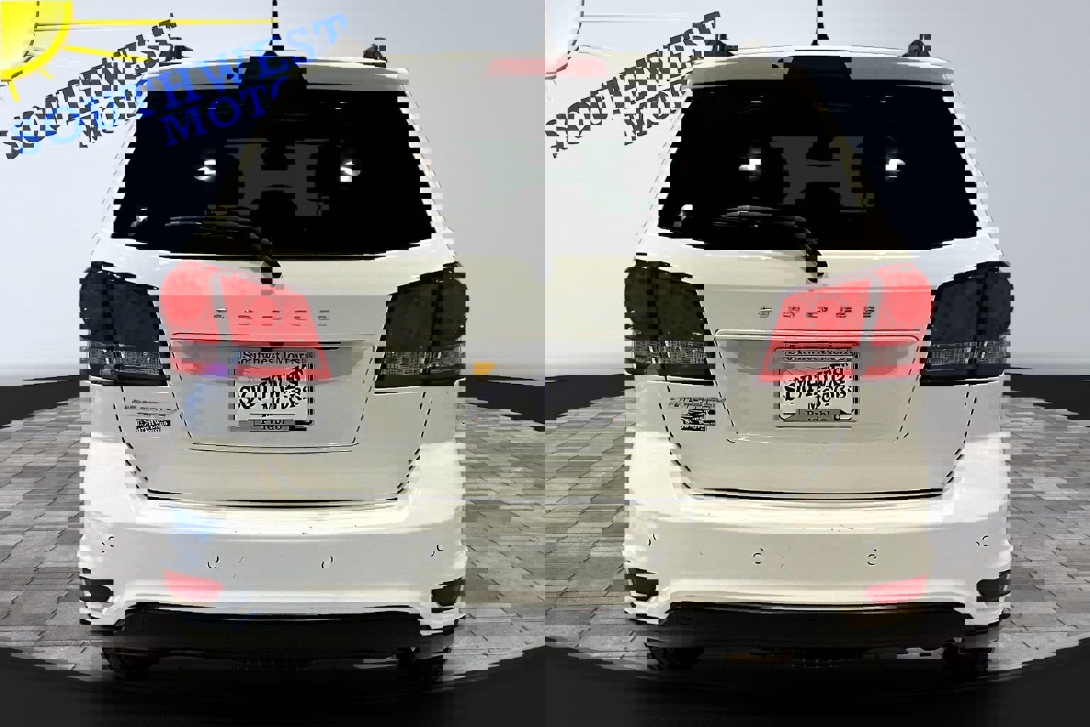 Used 2019 Dodge Journey SE FWD image 5