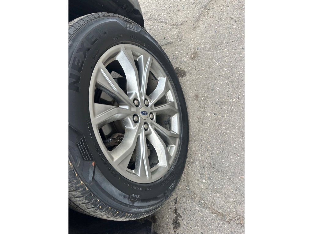 Used 2020 Ford Explorer XLT w/ Equipment Group 202A image 19