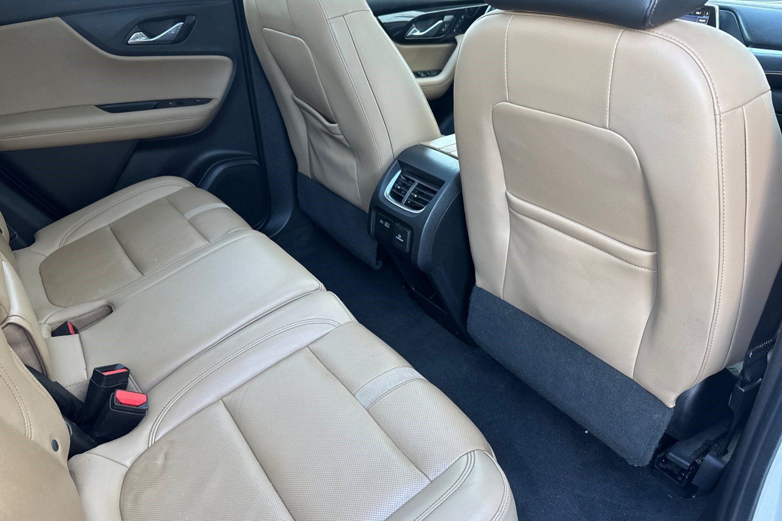 Used 2020 Chevrolet Blazer Premier w/ Driver Confidence II Package AWD/4WD image 35