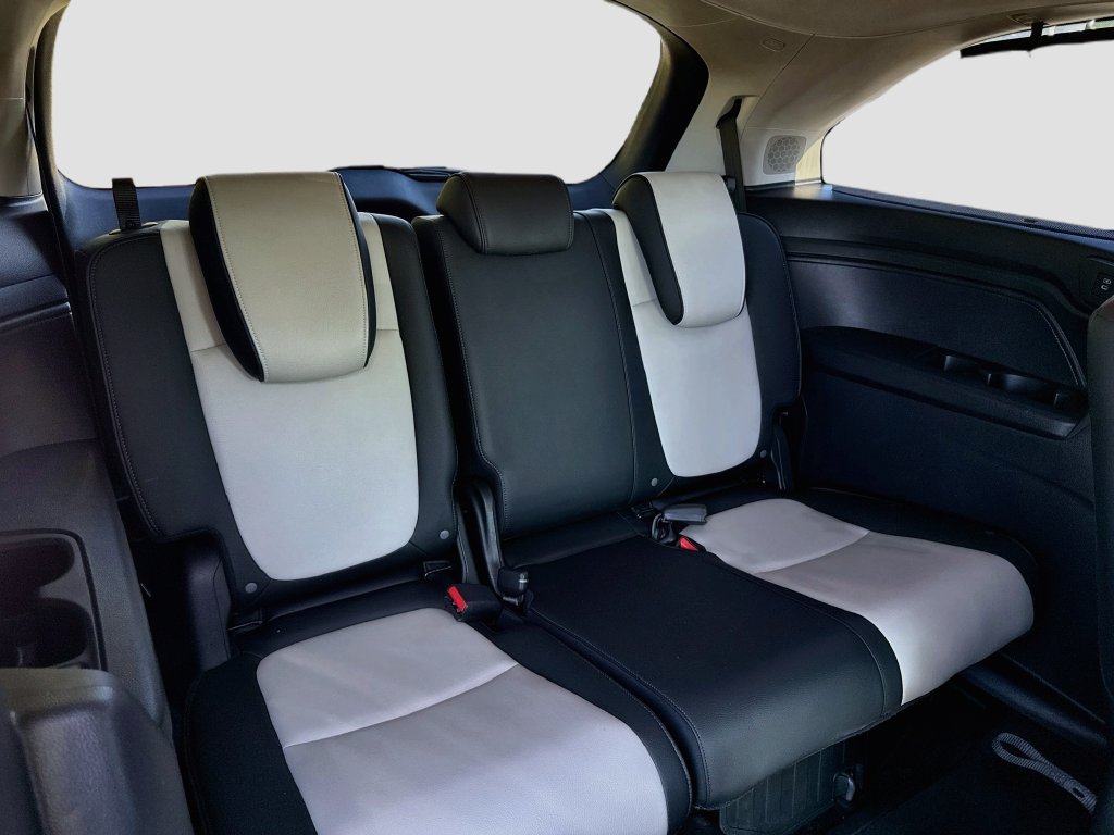 Used 2025 Honda Odyssey Elite image 38