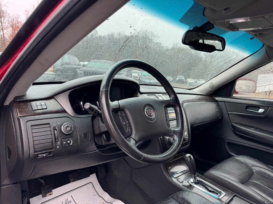 Used 2011 Cadillac DTS 4dr Sdn Base FWD image 14