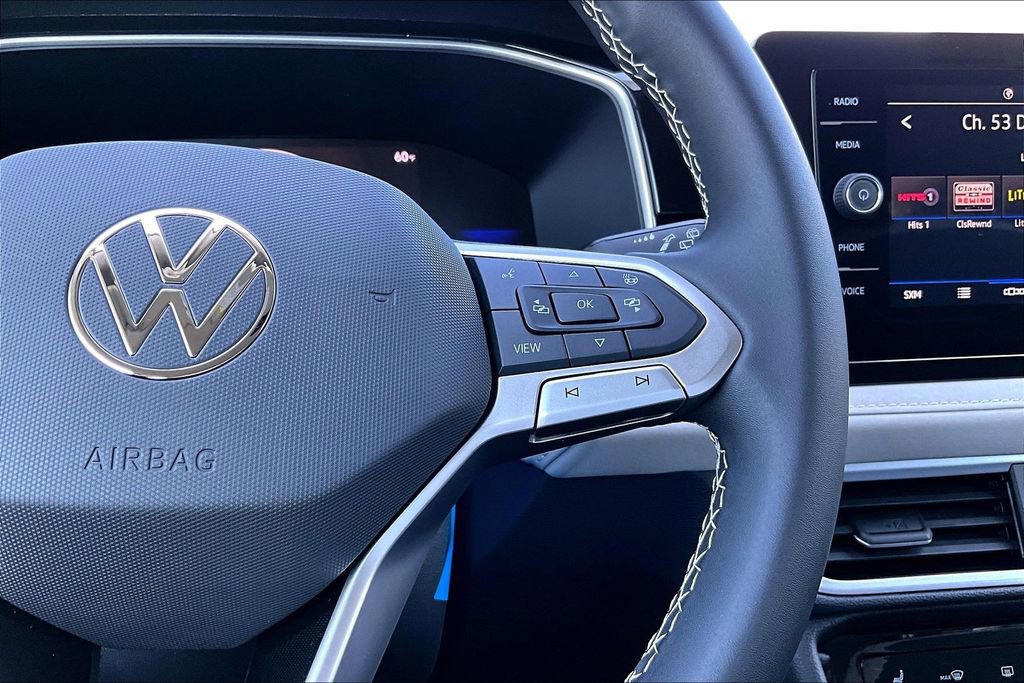 New 2026 Volkswagen Taos SE image 11