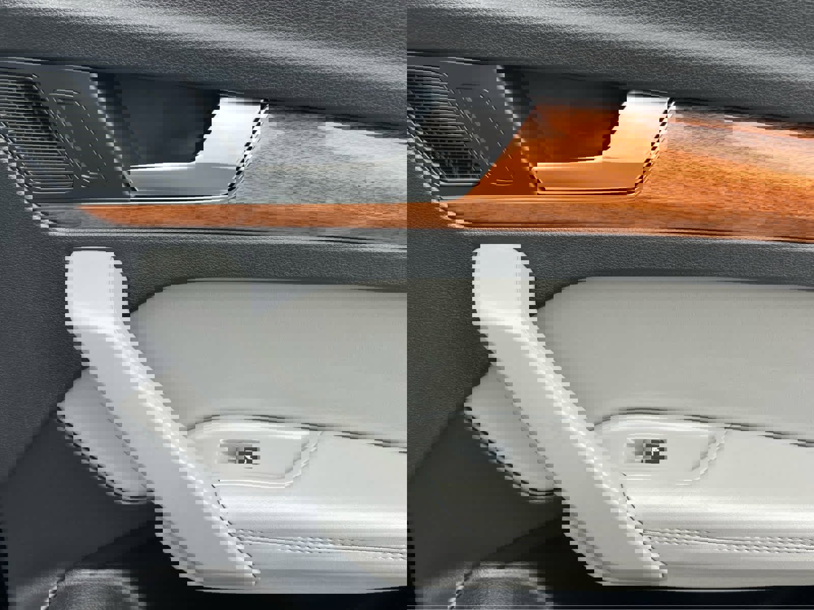 Used 2023 Audi Q5 2.0T Premium Plus w/ Premium Plus Package image 22