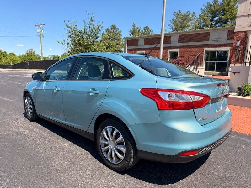 Used 2012 Ford Focus SE FWD image 8