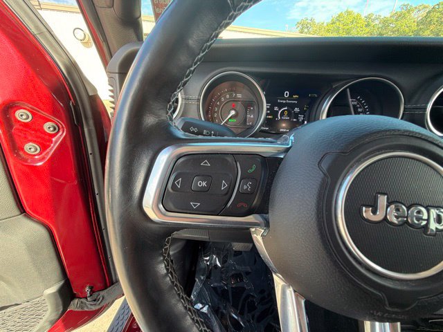 Used 2021 Jeep Wrangler Unlimited Sahara w/ Cold Weather Group AWD/4WD image 29
