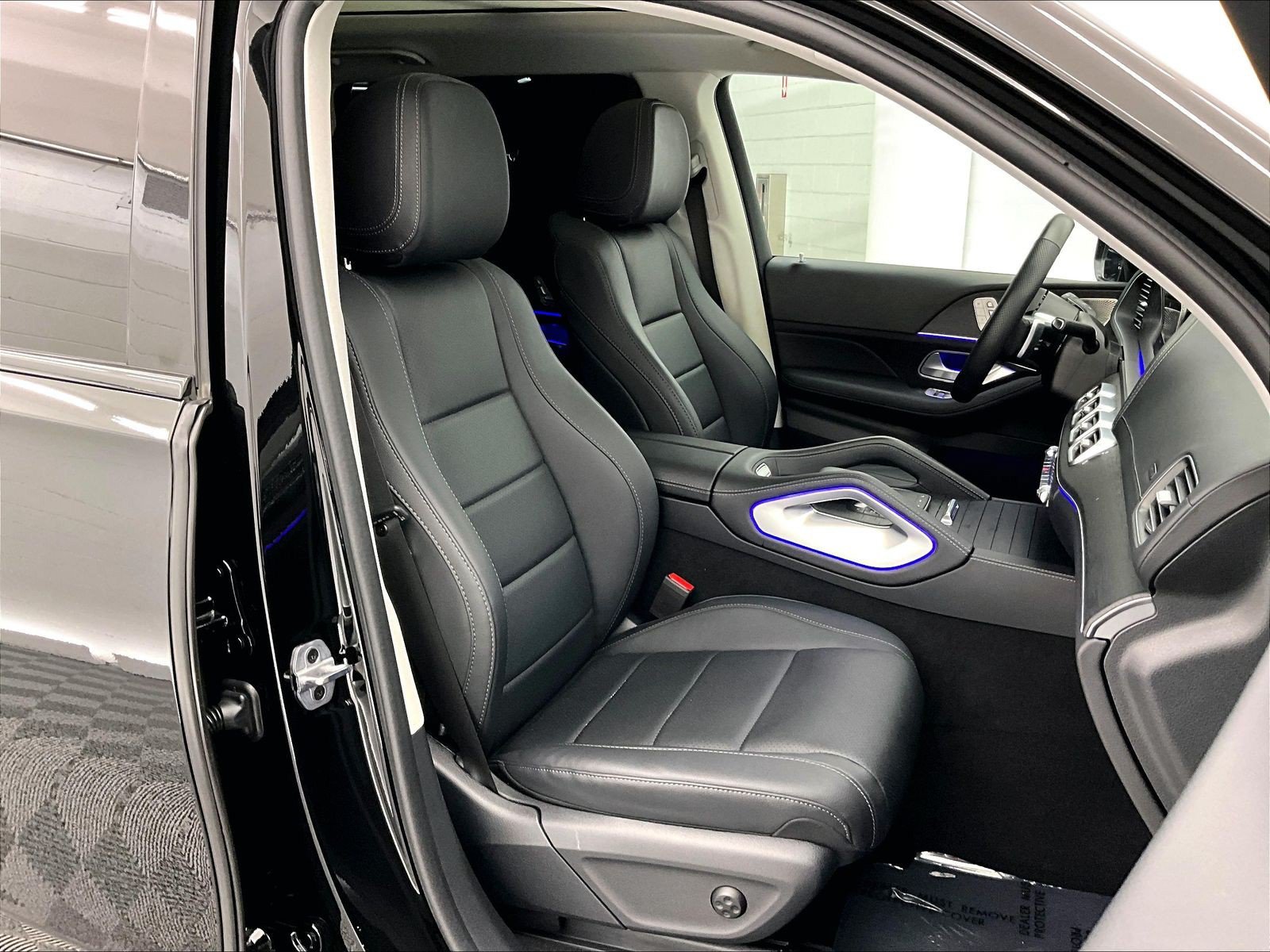 Certified 2024 Mercedes-Benz GLS 450 4MATIC image 6